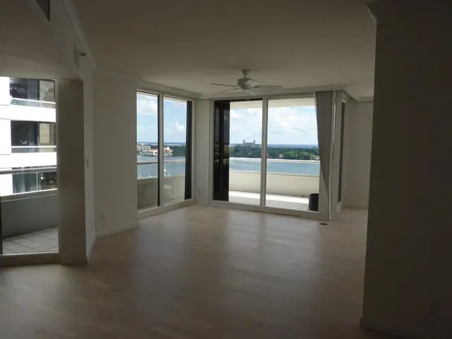 The Plaza of The Palm Beaches Unit 14 E/F photo 5