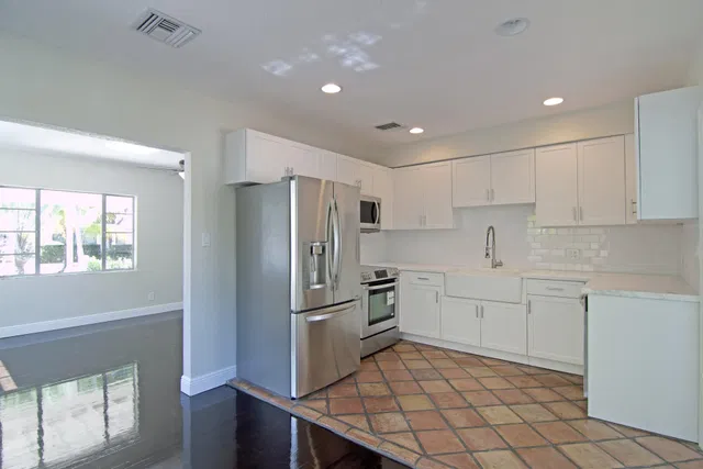 Old Northwood Residence photo 13