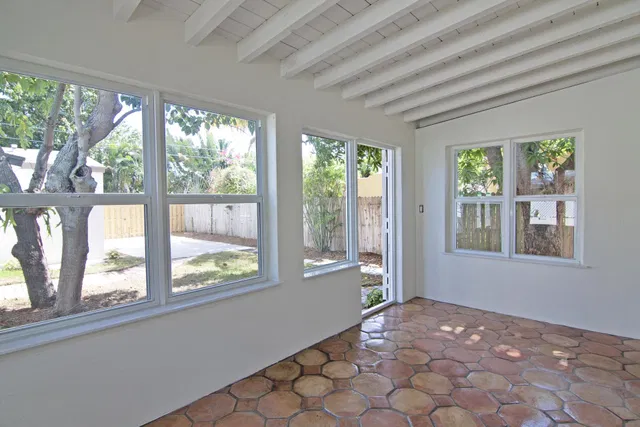 Old Northwood Residence photo 15