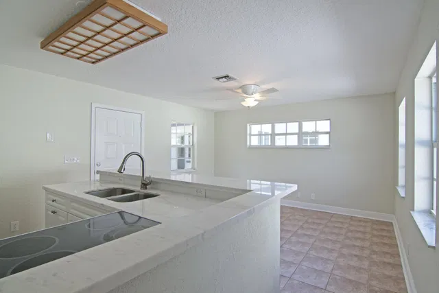 Old Northwood Residence photo 21
