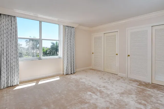 Island House Condos Unit 5a photo 7