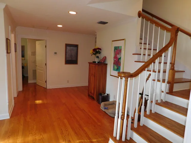 Residence photo 2