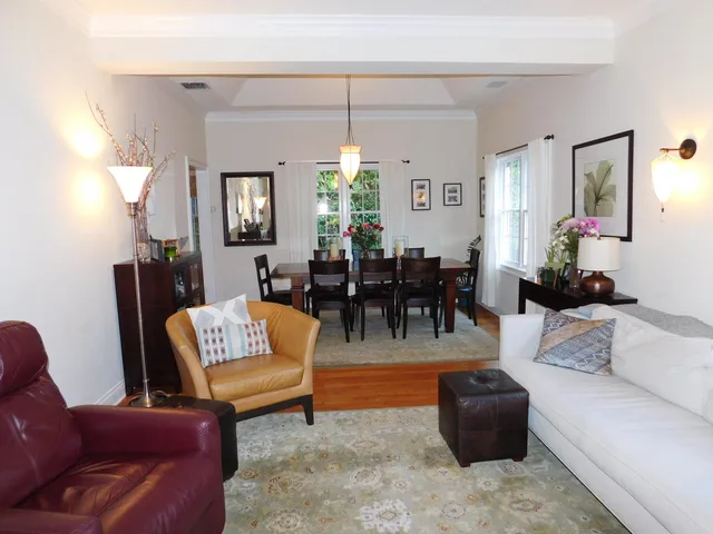 Residence photo 3