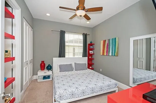 Hamilton Place Unit B photo 14