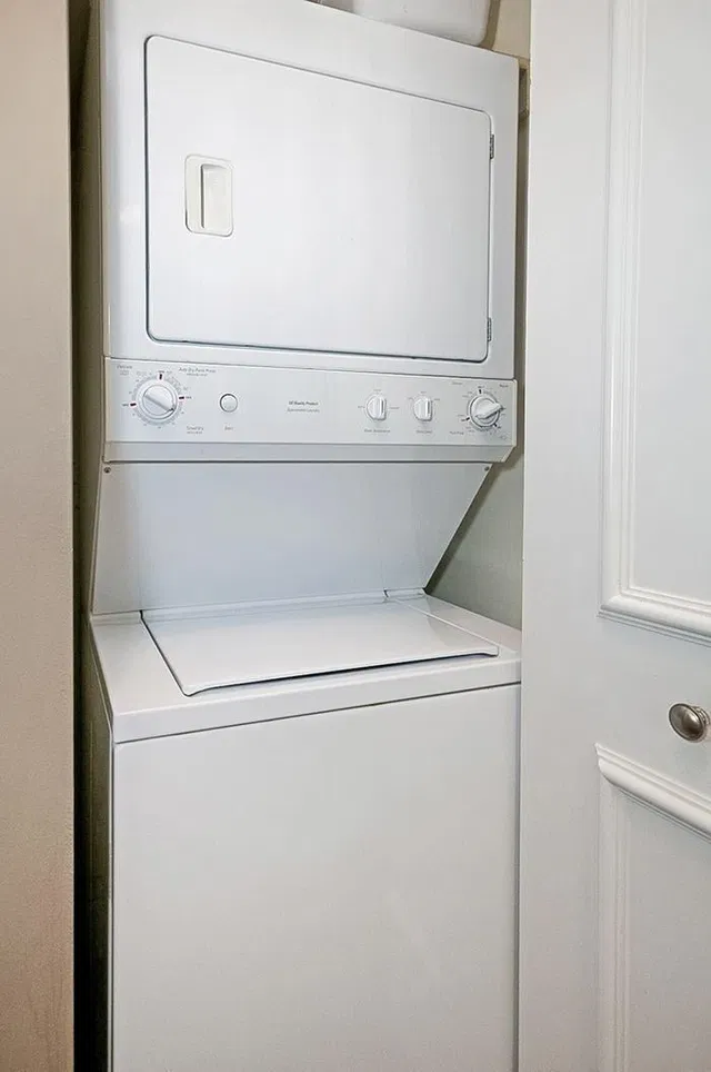 Hamilton Place Unit B photo 21
