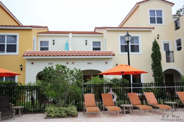 Villas on Antique Row Residence photo 5