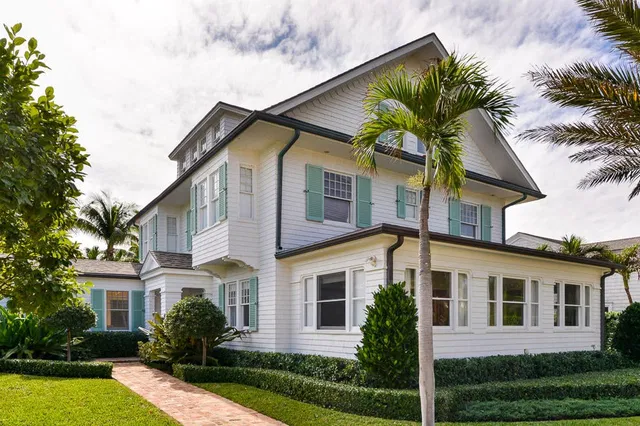 116 Seabreeze Avenue