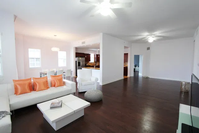 Flagler Landing Unit 401 photo 3