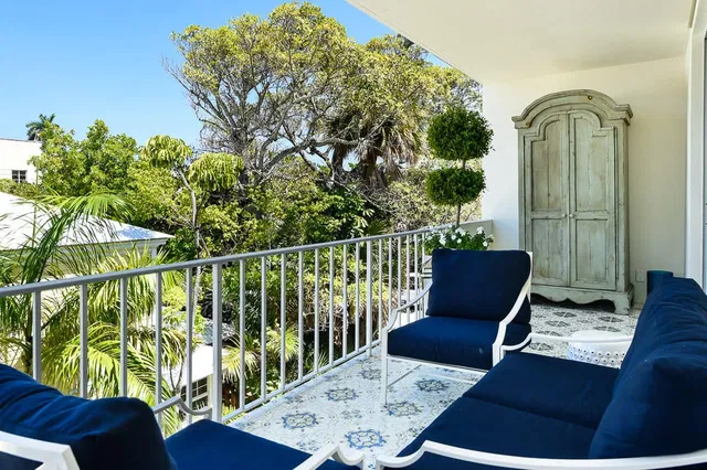226 Brazilian Avenue #3 D