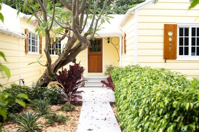 261 Seminole Avenue