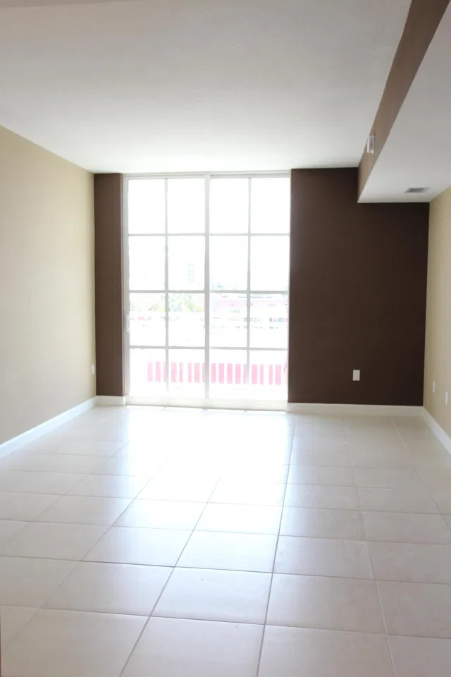 The Whitney Unit 520 photo 8