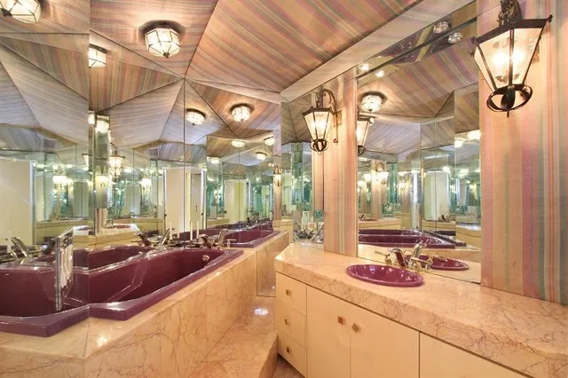 L'Ermitage Palm Beach Unit 406 photo 8