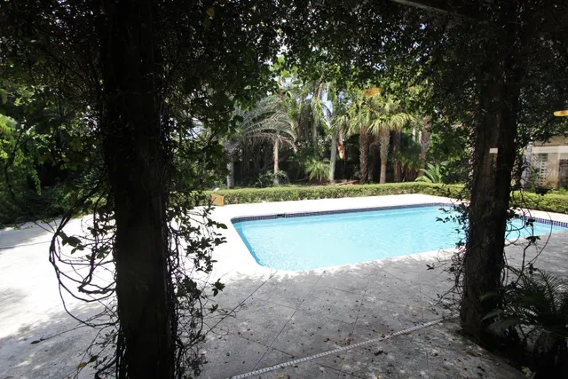 SoSo West Palm Beach Residence photo 5