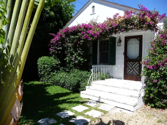 231 Cocoanut Row