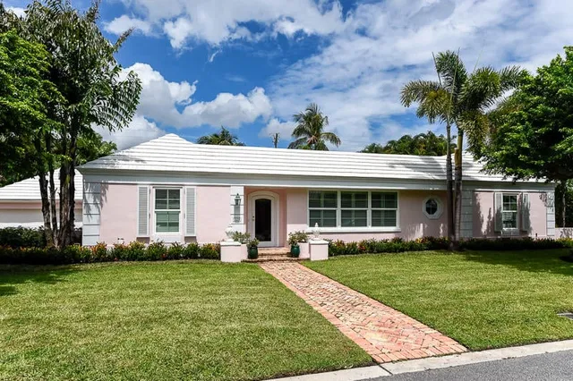 225 Bahama Lane