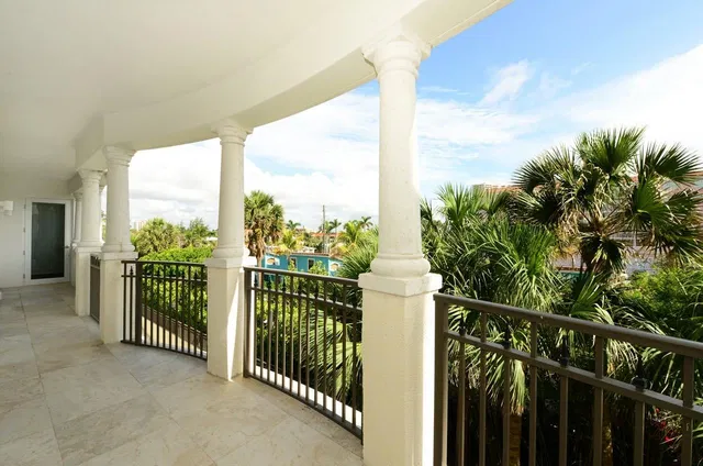 Dolce Vita Singer Island Unit 303 photo 2