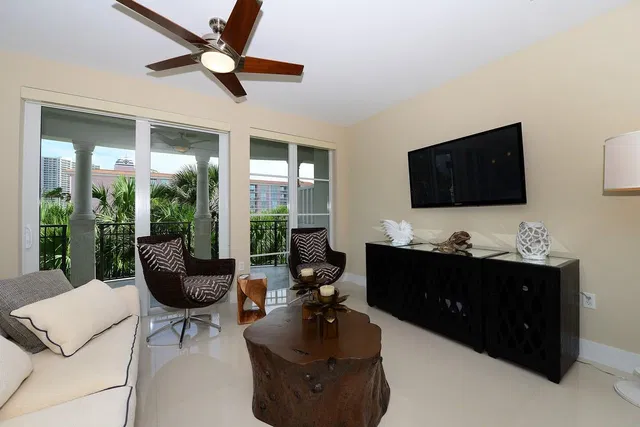 Dolce Vita Singer Island Unit 303 photo 4