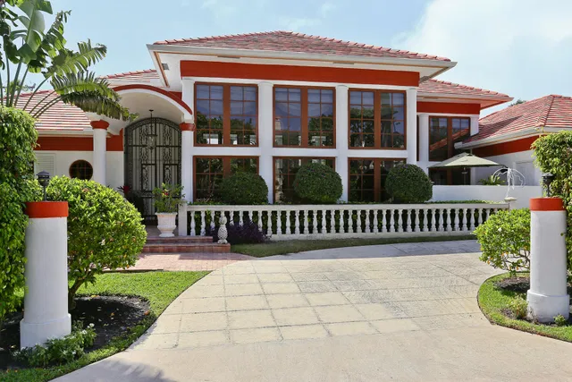 1236 N Ocean Way