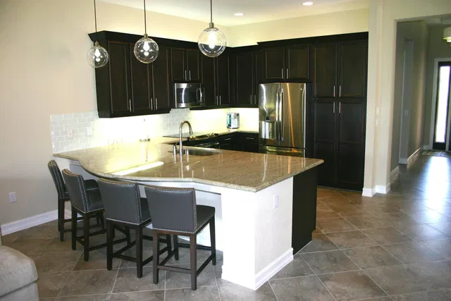 Residence photo 5