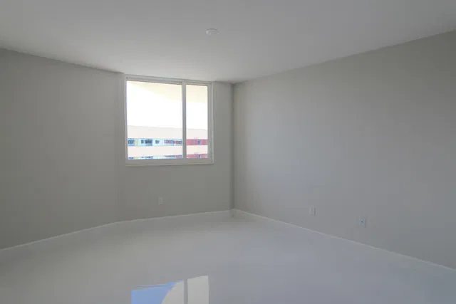 The Slade Unit 1417 photo 10