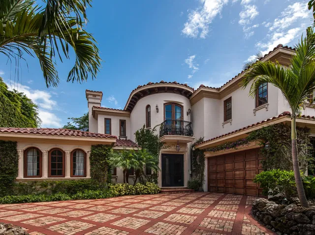437 Chilean Avenue