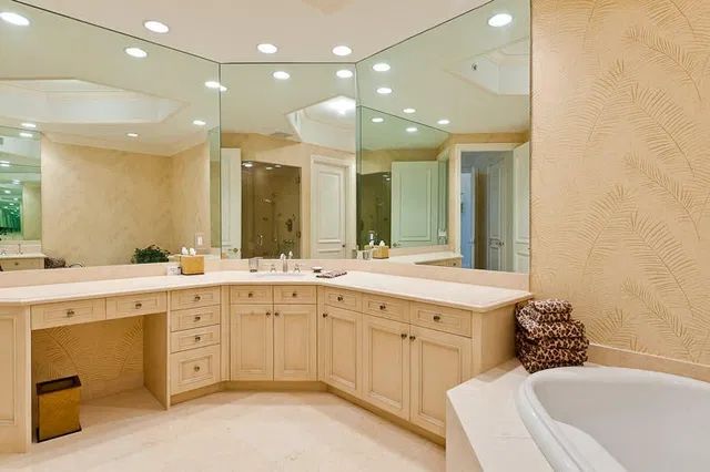 Bellaria Condos Palm Beach Unit Unit 301 photo 8