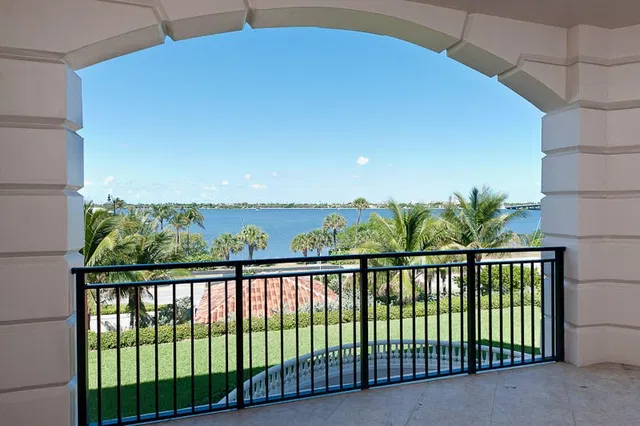 Bellaria Condos Palm Beach Unit Unit 301 photo 11