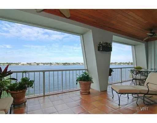 2160 Ibis Isle Road #11