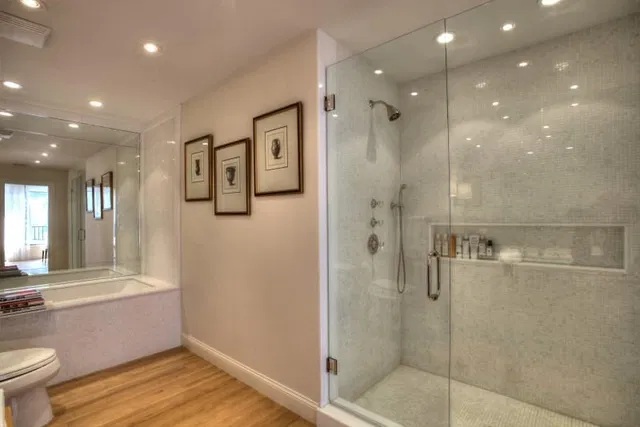 Dunster House Palm Beach Unit 2a photo 15