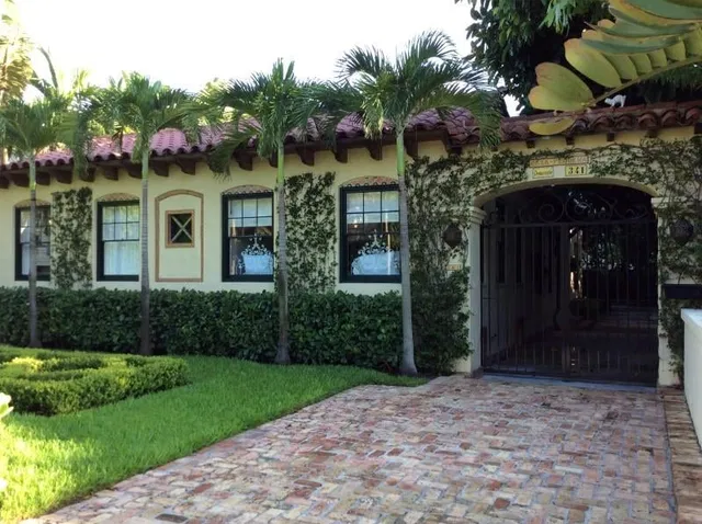 341 Brazilian Avenue
