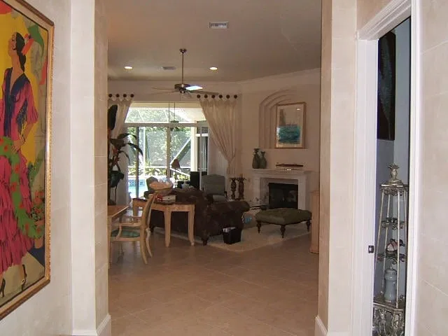  Residence photo 4