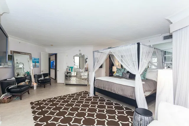 Oasis Singer Island Unit 11b photo 14