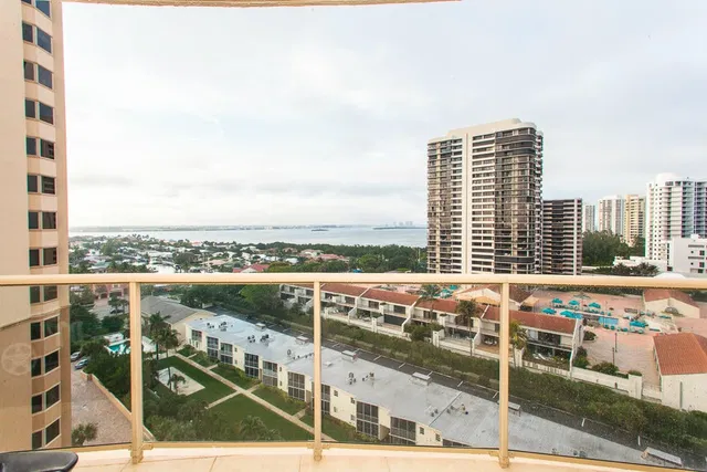 Oasis Singer Island Unit 11b photo 24