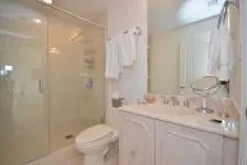 One City Plaza Unit 1202 photo 5