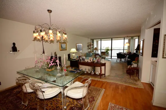 Waterview Towers Unit 1403 photo 3