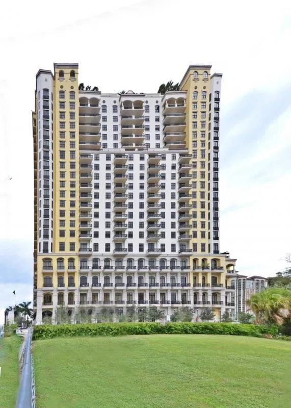 Two City Plaza Unit 917 photo 2