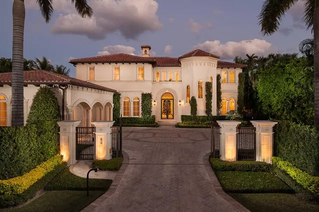 640 Island Drive