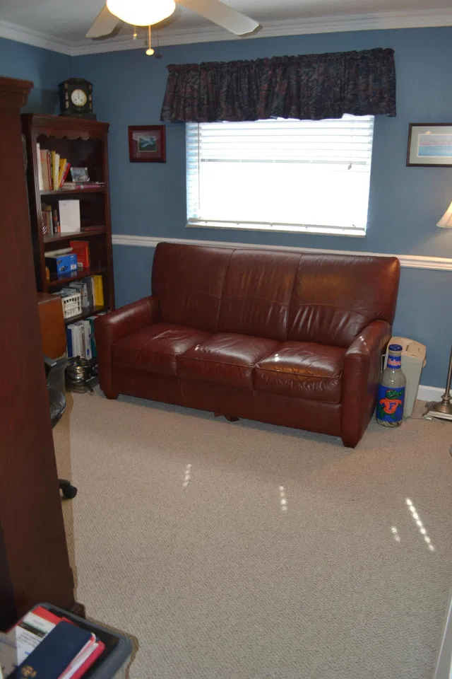 Residence photo 12