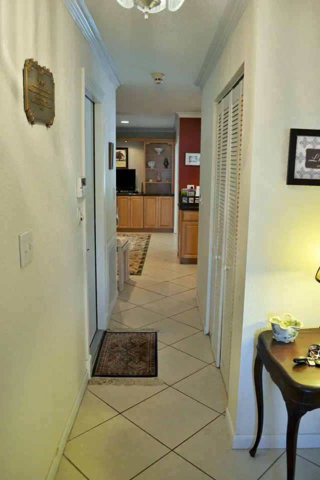 Residence photo 13