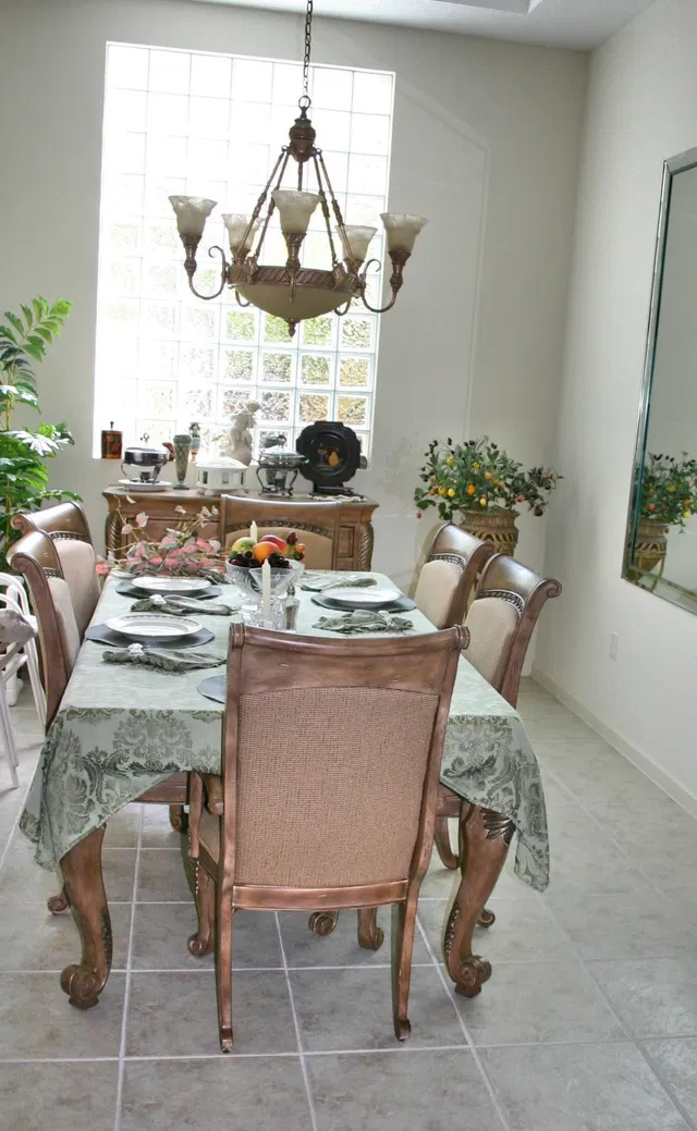 Residence photo 3