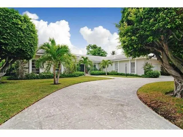256 Tradewind Drive