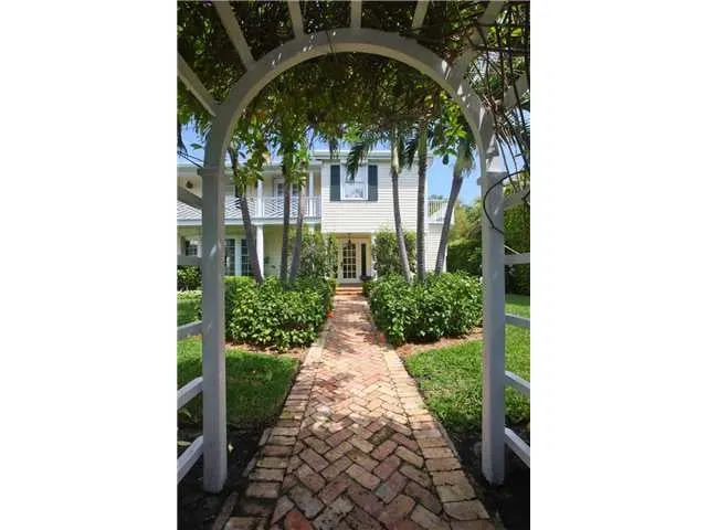 227 Eden Road