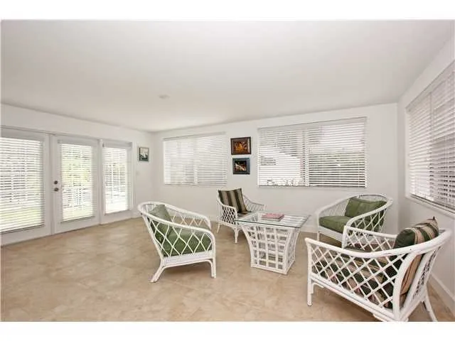 NOMAR West Palm Beach Residence photo 12