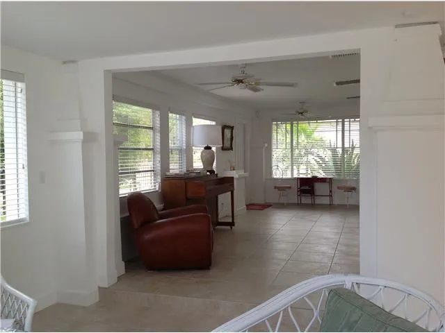 NOMAR West Palm Beach Residence photo 13
