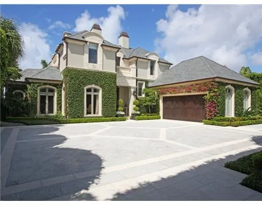 575 Island Drive