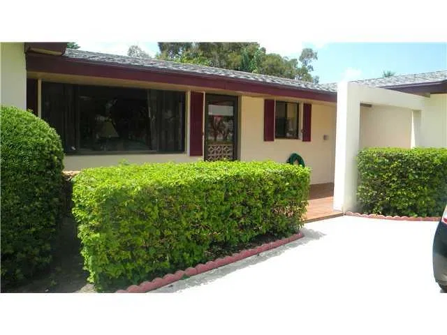 Residence photo 2