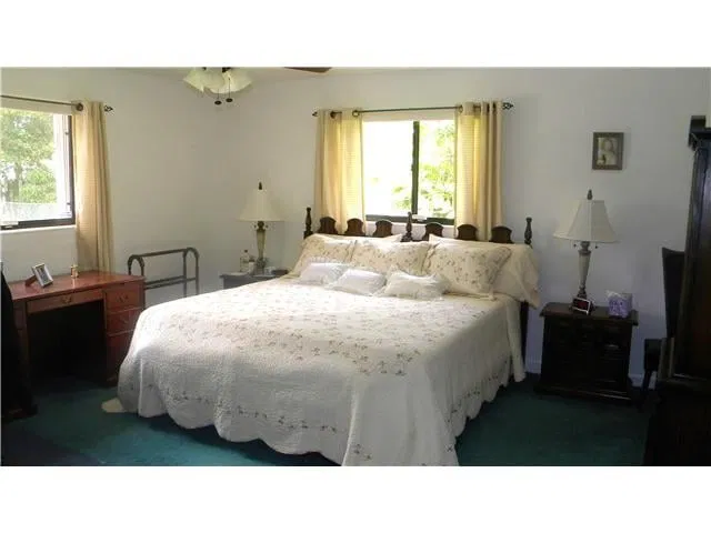 Residence photo 9