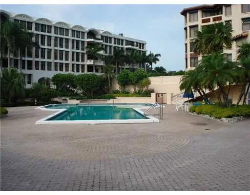 L'Ermitage Palm Beach Unit 102 photo 11