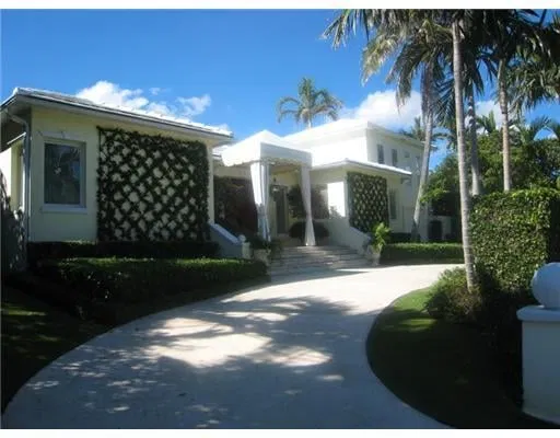 232 Angler Avenue