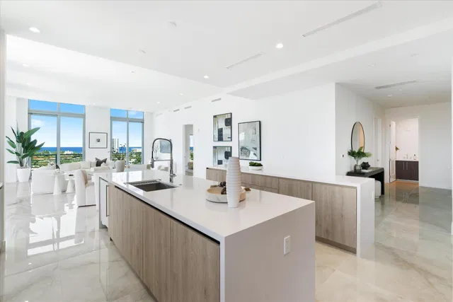 Royal Palm Residences Boca Raton Unit 901 photo 7